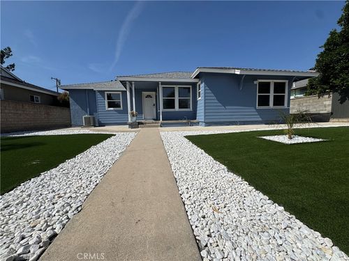 19939 Saticoy St, Winnetka, CA, 91306-2647 | Card Image