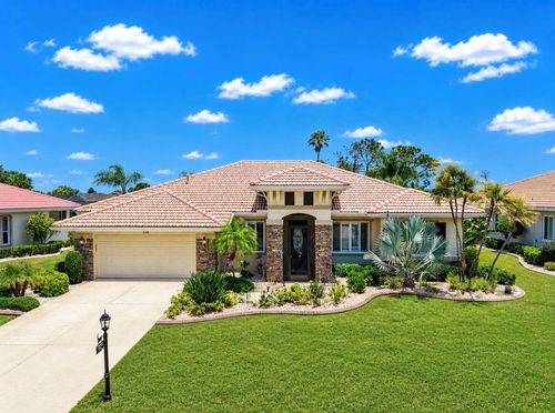 2208 Myrtle Vista Ct, SUN CITY CENTER, FL, 33573-5887 | Card Image