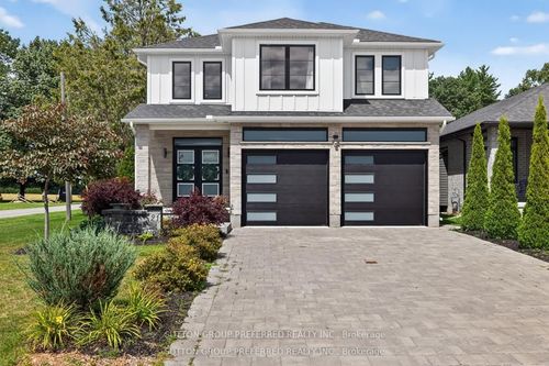 21 Armstrong St, Mount Brydges, ON, N0L1W0 | Card Image