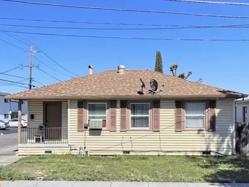 318 Taylor St, Fairfield, CA, 94533-6142 | Card Image