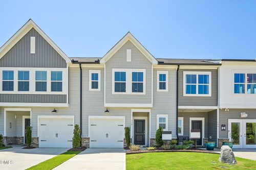 unit-116-112 Barley Field Dr, Clayton, NC, 27520-6018 | Card Image