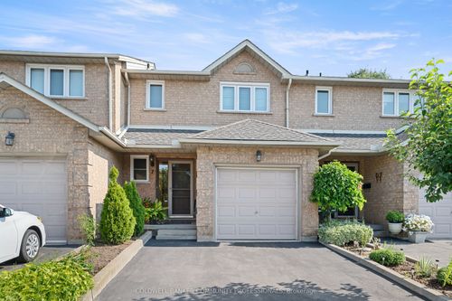 7-1310 Upper Wentworth St, Hamilton, ON, L9A5J3 | Card Image