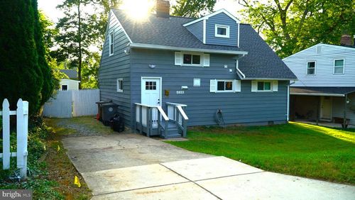5933 Lemay Rd, ROCKVILLE, MD, 20851-2327 | Card Image