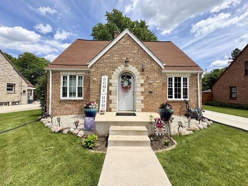 3550 S 58th Street, Milwaukee, WI, 53220 | Card Image