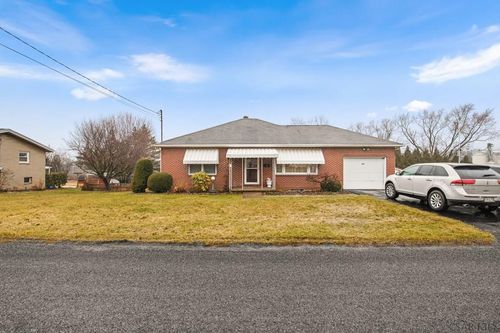 403 Rebecca St, Somerset, PA, 15501-6941 | Card Image