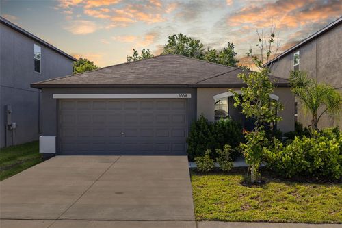 5554 Blue Azure Dr, WIMAUMA, FL, 33598-4187 | Card Image