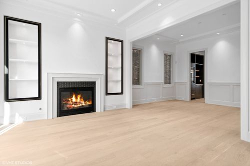 2163 W Windsor Ave, Chicago, IL, 60625-1611 | Card Image