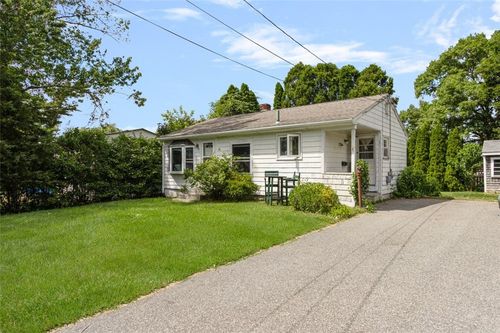 58 Springer Ave, Tiverton, RI, 02878-2028 | Card Image