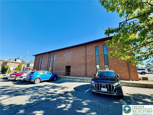 3-2031 Hay Terrace, Easton, PA, 18042 | Card Image