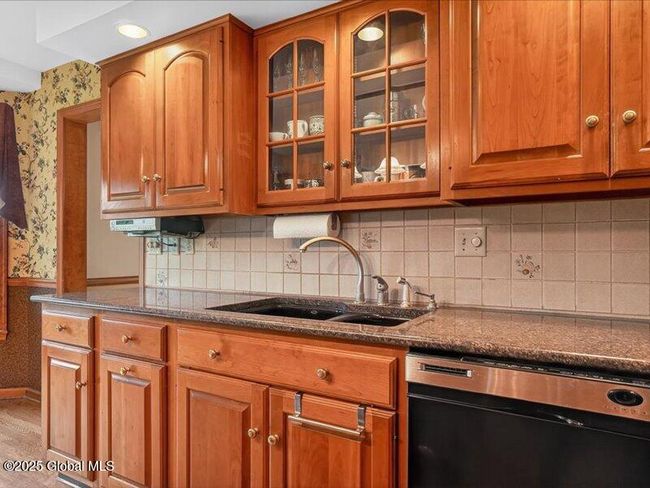 3077 New Williamsburg Dr, House other with 4 bedrooms, 4 bathrooms and 6 parking in Schenectady NY | Image 19