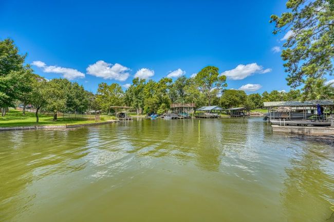 132 Glen Oaks Dr, House other with 2 bedrooms, 2 bathrooms and null parking in Sunrise Beach TX | Image 11