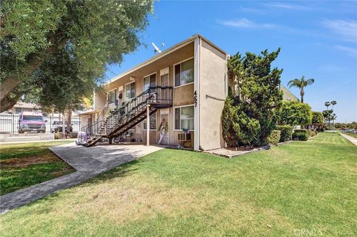 457 W Alpine, Upland, CA, 91786 | Card Image