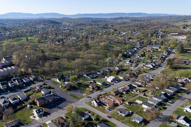 422 Grubert Ave, House other with 3 bedrooms, 2 bathrooms and null parking in STAUNTON VA | Image 66