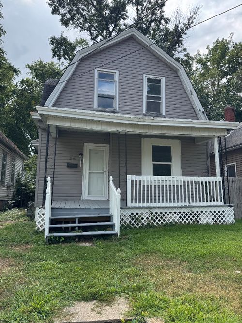 2106 W Millman St, Peoria, IL, 61605-1527 | Card Image