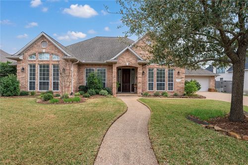 704 Prestwick Ct, College Station, TX, 77845-4521 | Card Image