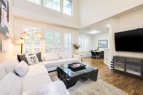 apt-3-4501 Whispering Valley Dr, Austin, TX, 78727-6870 | Card Image