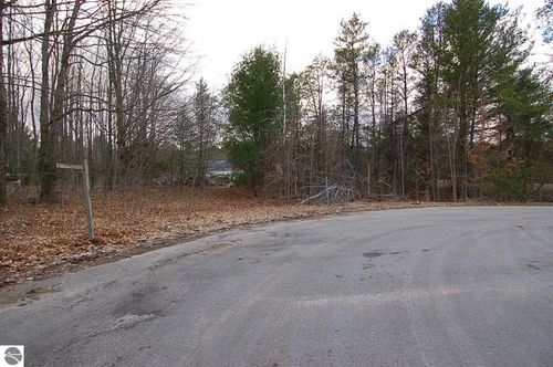 130 Timberlane Trl, Buckley, MI, 49620-9548 | Card Image