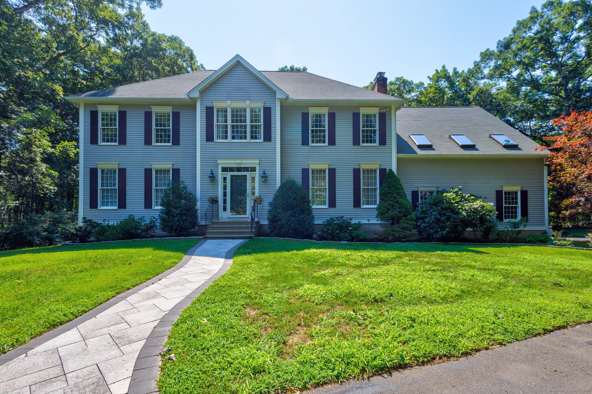 Willow Rd, Guilford, CT 06437