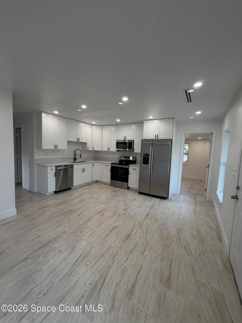 2391 Burns Ave, Melbourne, FL, 32935-3182 | Card Image