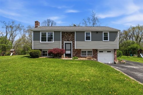 108 Whitney Dr, Cranberry Twp, PA, 16066-4370 | Card Image