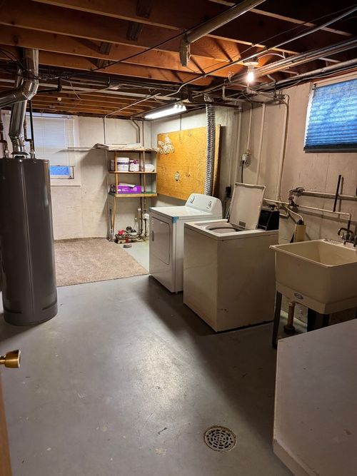 207 Lord Ave, Carpentersville, IL, 60110-1875 | Card Image