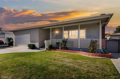 5837 Fanwood, Lakewood, CA, 90713 | Card Image