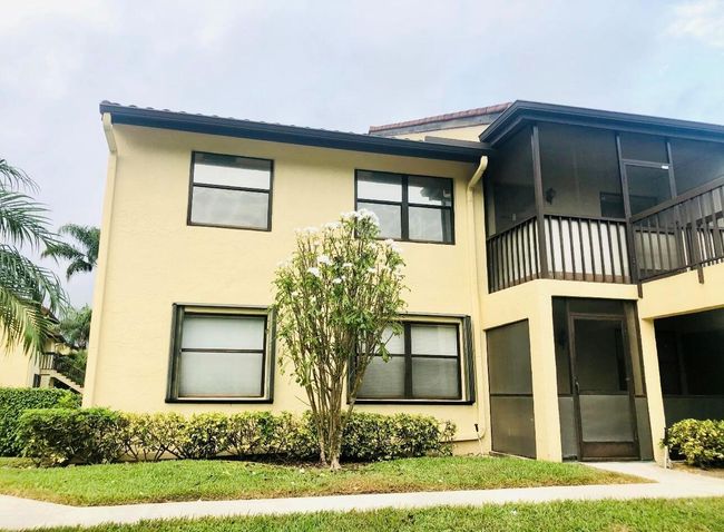 201 - 4695 Lucerne Lakes 201 Boulevard, Condo with 2 bedrooms, 2 bathrooms and null parking in Lake Worth FL | Image 10