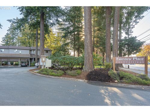 8948 Sw Fairview Pl, Tigard, OR, 97223 | Card Image