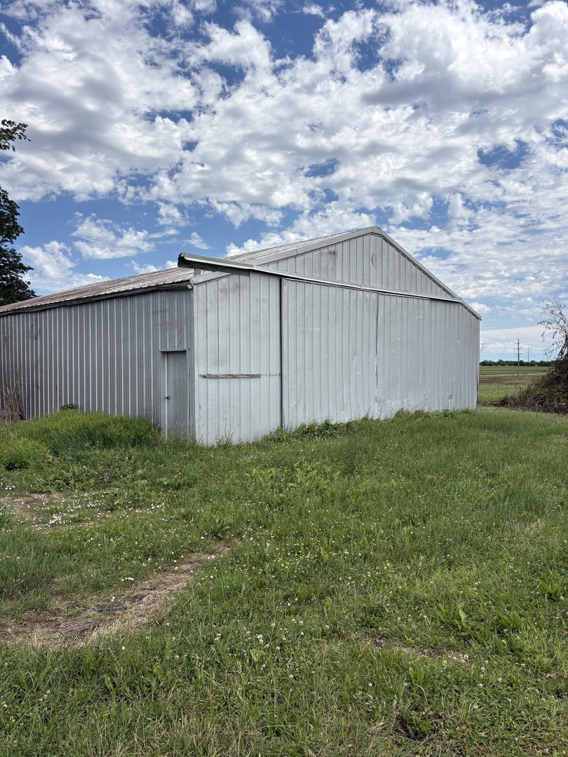 Farm in Peotone 2