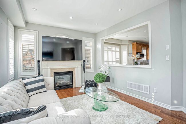 38 Sanders Dr, House other with 4 bedrooms, 4 bathrooms and 2 parking in Markham ON | Image 7