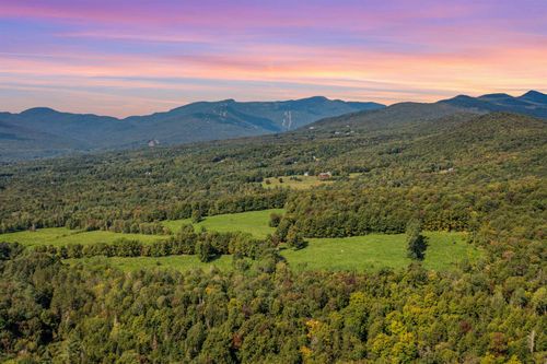 2762 Weeks Hill Rd, Stowe, VT, 05672-4126 | Card Image