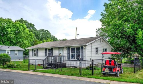310 Franklin St, COLONIAL BEACH, VA, 22443-2241 | Card Image