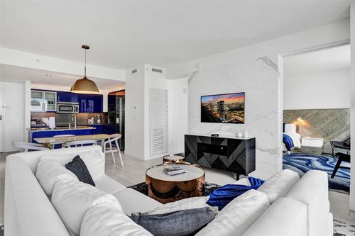 1806-3101 Bayshore Dr, Fort Lauderdale, FL, 33304-4249 | Card Image