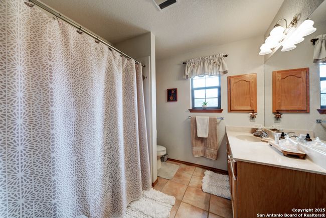 172 Home Pl, House other with 3 bedrooms, 2 bathrooms and null parking in Adkins TX | Image 21