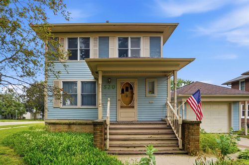 520 2nd St Se, Oelwein, IA, 50662-2415 | Card Image