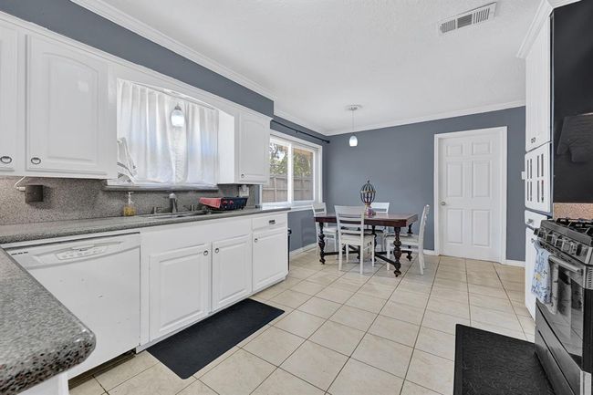 2022 Willow Wisp Dr, House other with 3 bedrooms, 2 bathrooms and 4 parking in Seabrook TX | Image 16