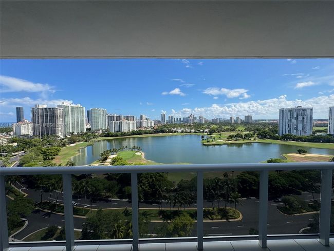 APT-1906 - 3675 N Country Club Dr, Condo with 2 bedrooms, 2 bathrooms and null parking in Aventura FL | Image 15