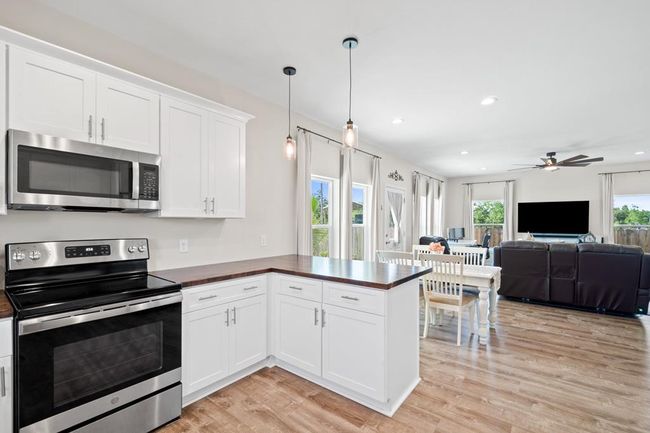 574 N Canal Dr, House other with 2 bedrooms, 2 bathrooms and 4 parking in Port St. Joe FL | Image 41