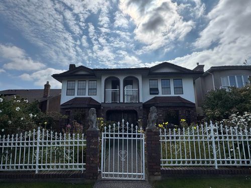 2942 Adanac St, Vancouver, BC, V5K2N5 | Card Image