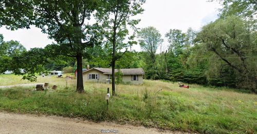 20187 5 Mile Road, Reed City, MI, 49677 | Card Image