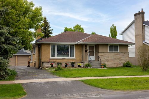 209 Mcmahon Ave, Kingston, ON, K7M3H3 | Card Image