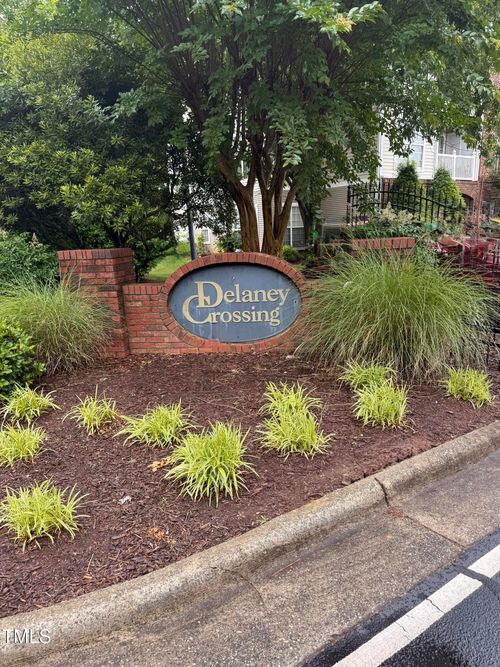 112-2221 Delaney Dr, Burlington, NC, 27215-5268 | Card Image