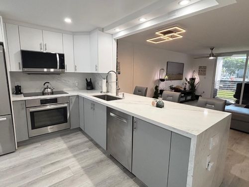 107-3750 Ne 170th St, North Miami Beach, FL, 33160-3114 | Card Image