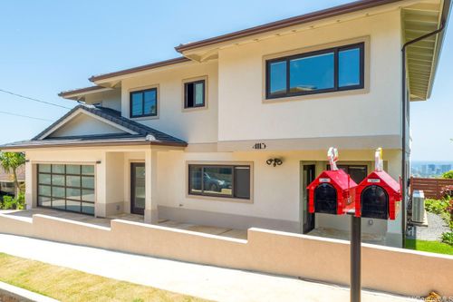 a-4113 Pakolu Pl, Honolulu, HI, 96816-3930 | Card Image