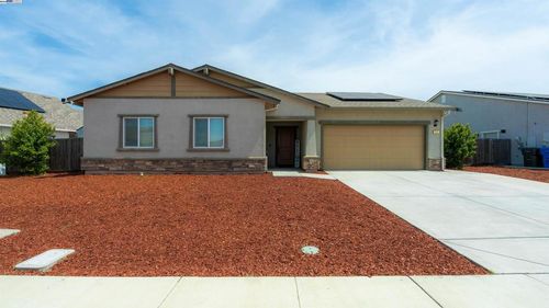 2650 Adams Ln, Manteca, CA, 95337-9042 | Card Image