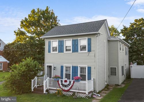 321 Cecil St, Chesapeake City, MD, 21915-1024 | Card Image