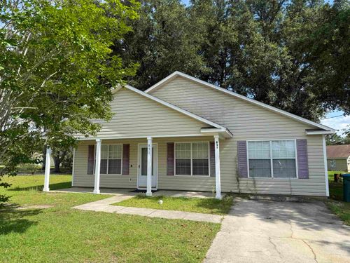 831 Arlington Cir, Quincy, FL, 32351-4026 | Card Image
