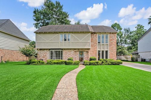 1607 Castlerock Dr, Houston, TX, 77090-1823 | Card Image