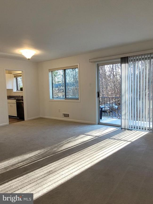 APT-201 - 10607 Kenilworth Ave, Condo with 2 bedrooms, 1 bathrooms and null parking in BETHESDA MD | Image 8