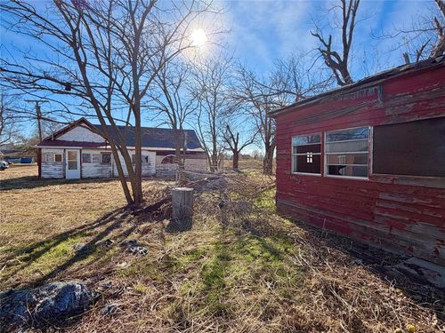 109 W 2nd St, Custer City, OK, 73639-9658 | Card Image